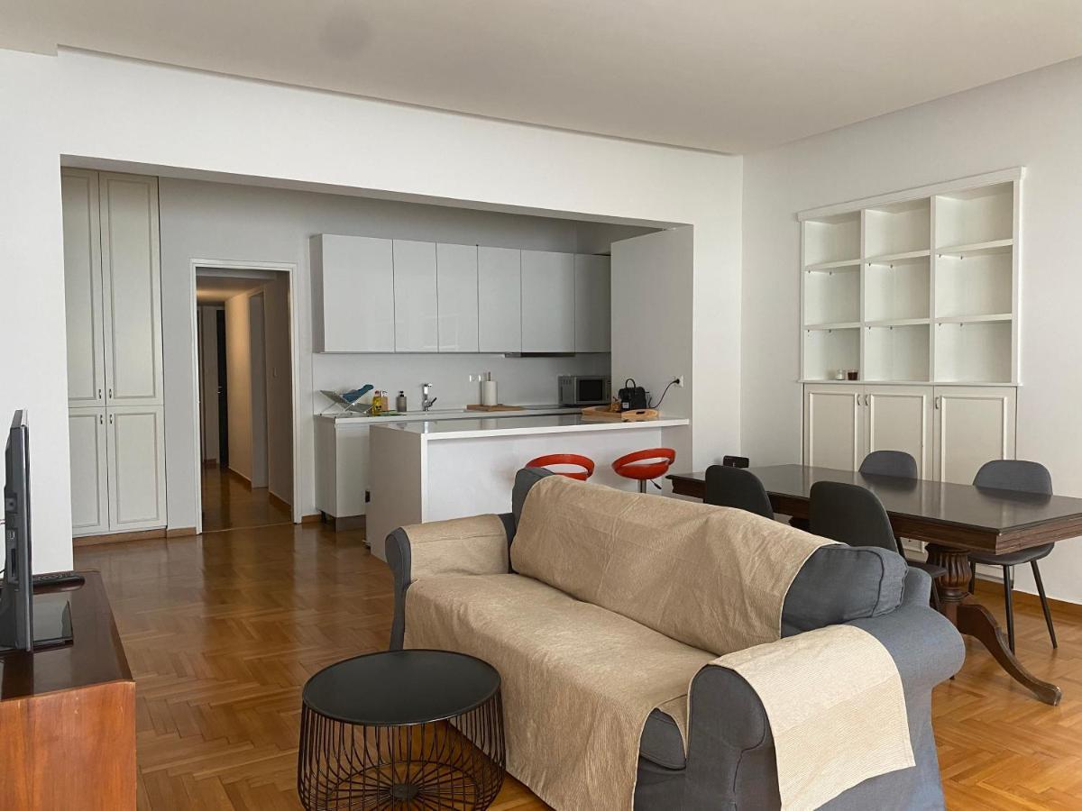 Apartment In Fancy Athenian Neighbourhood Bagian luar foto
